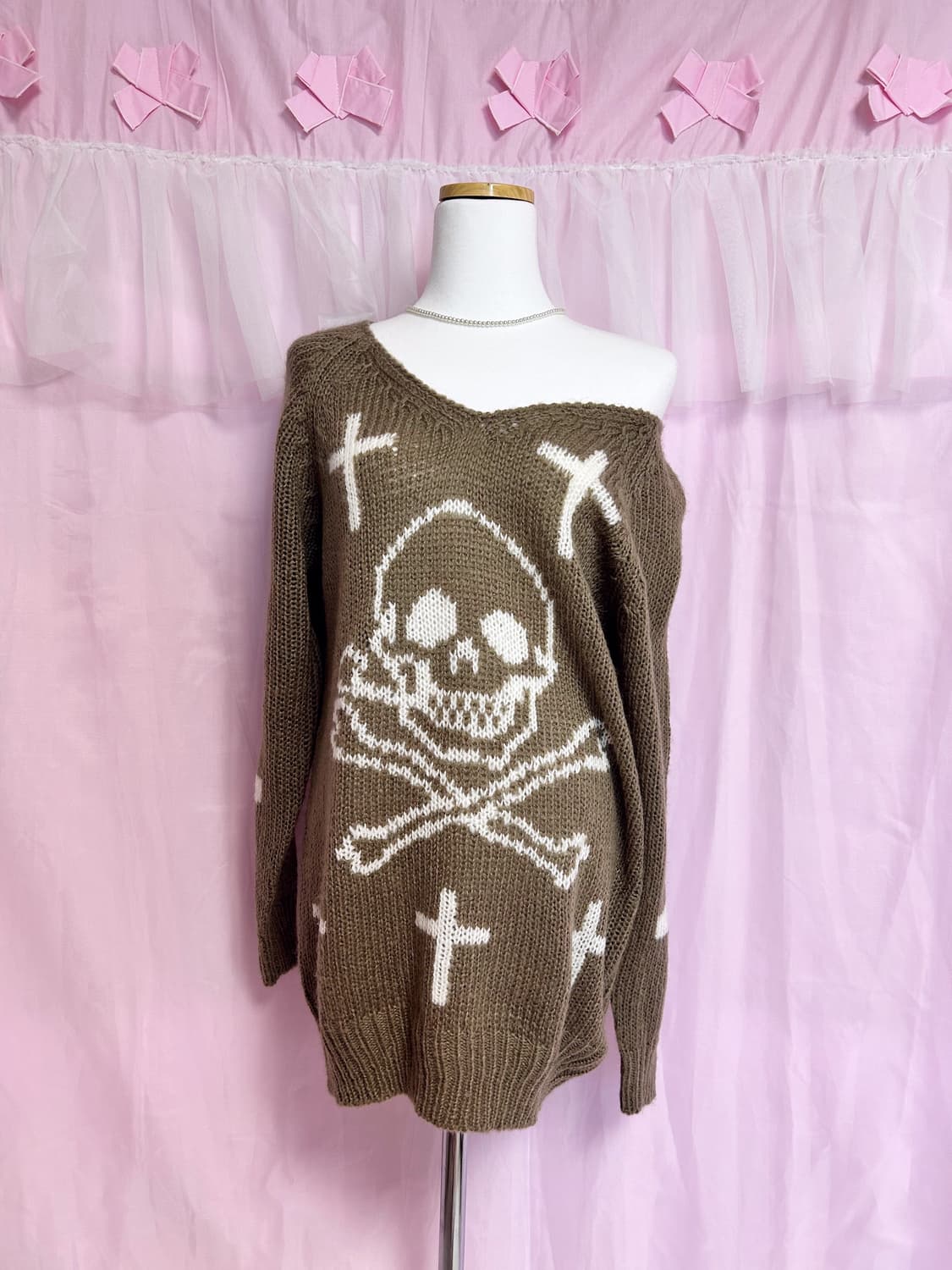 빈티지 펑크갸루 스컬 오프숄더 니트 상품이미지3