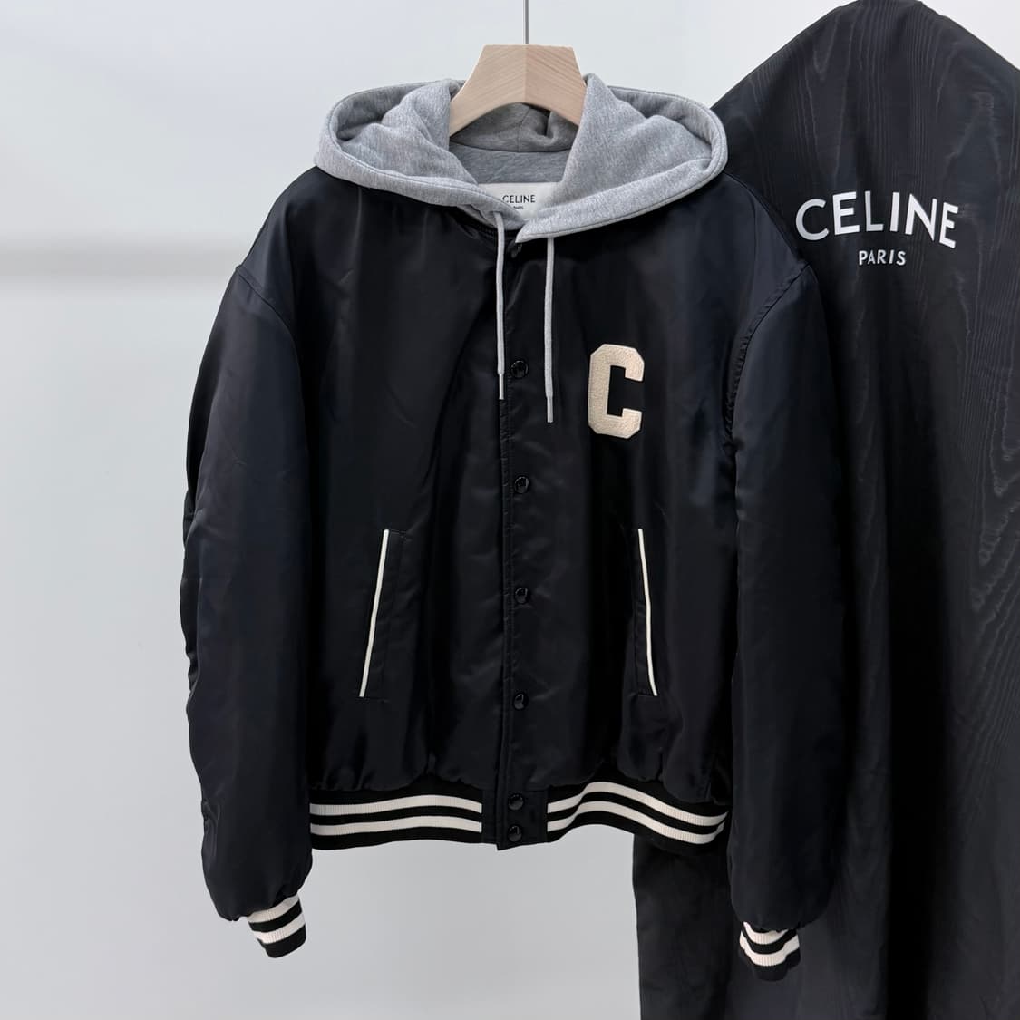 [S+급/50] 셀린느 테디 후드 백로고 봄버 바시티자켓 상품이미지1