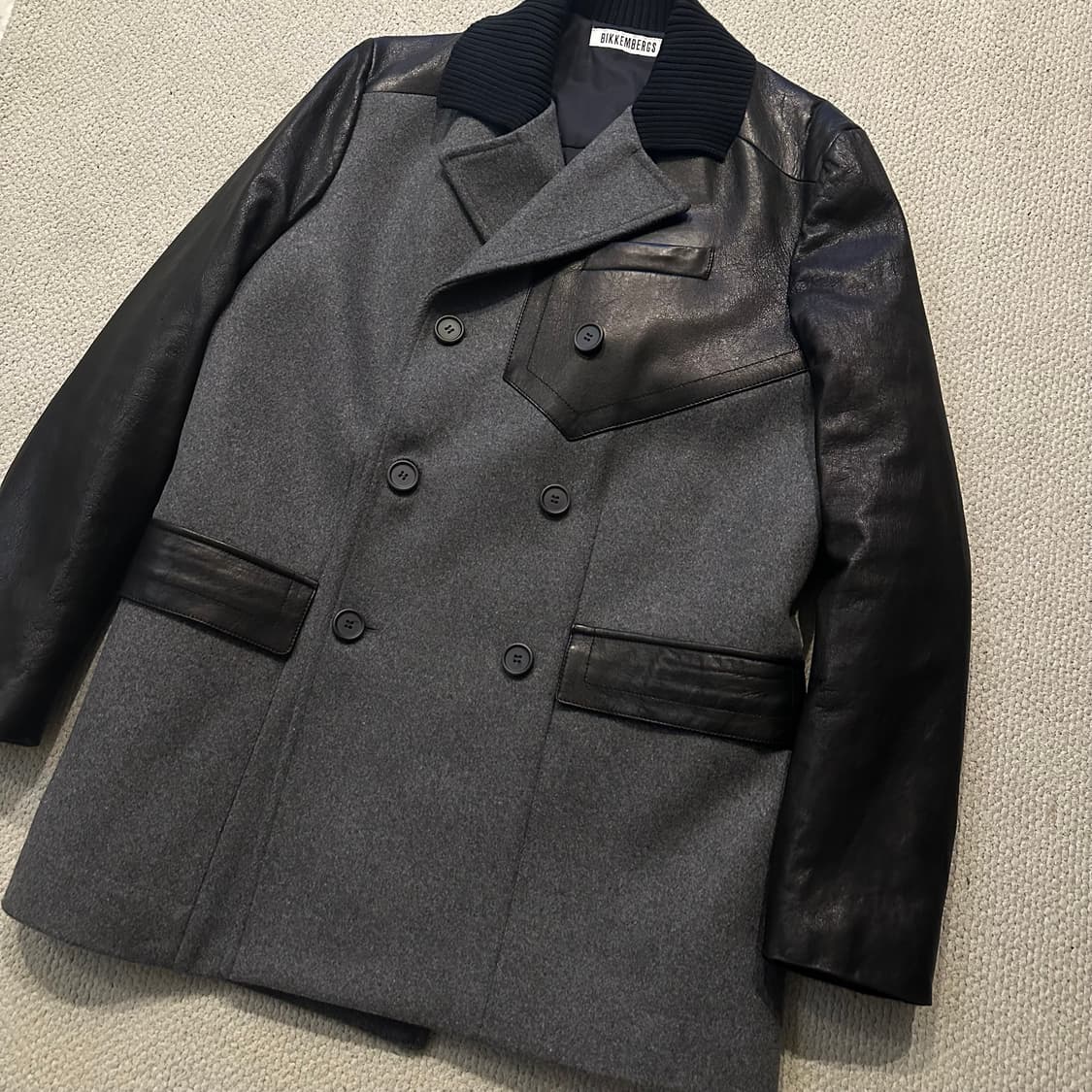 딕 비켐버그(Dirk Bikkembergs)의 양가죽 버진울 믹스 코트 상품이미지2