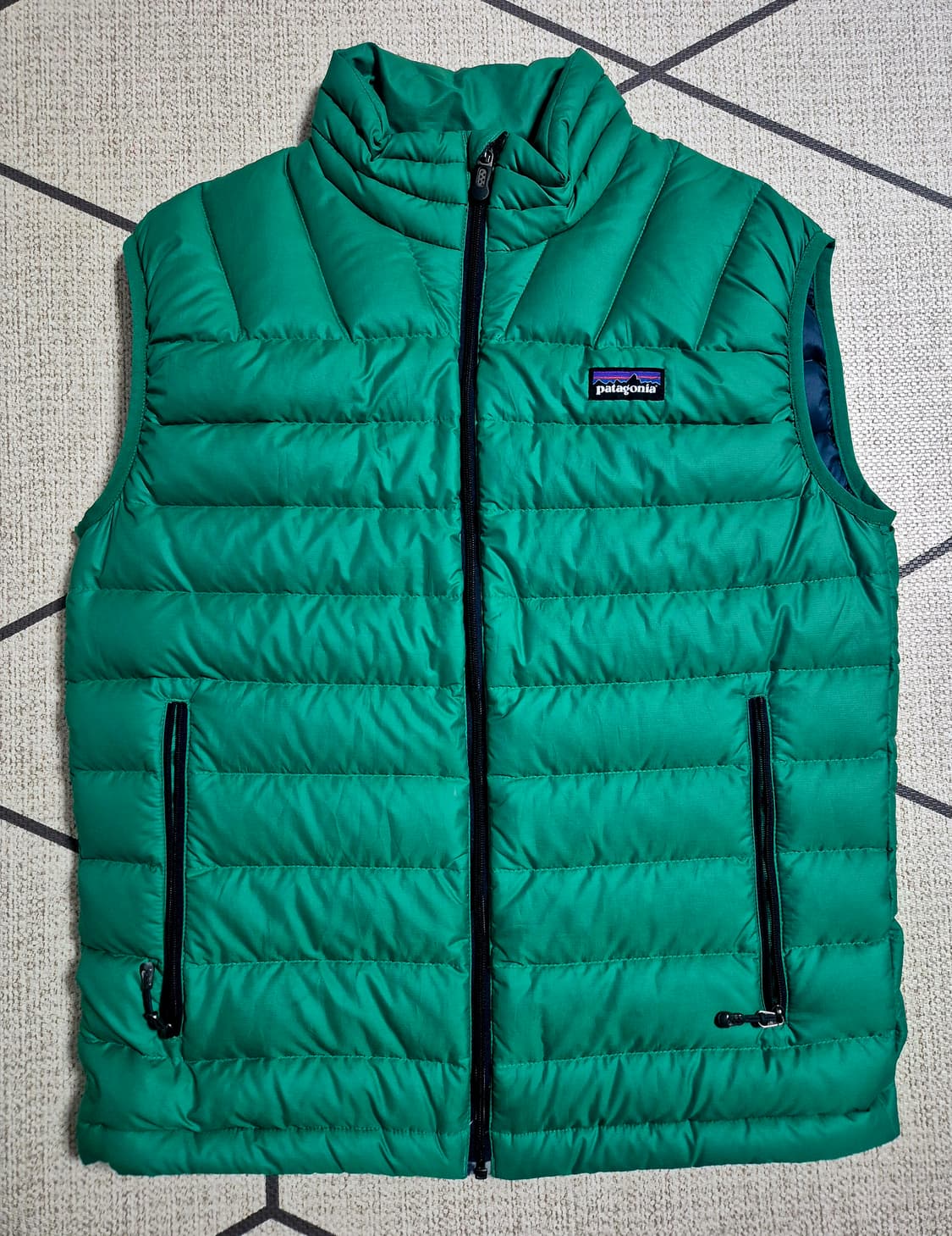 파타고니아 다운스웨터 경량패딩 베스트 상품이미지1