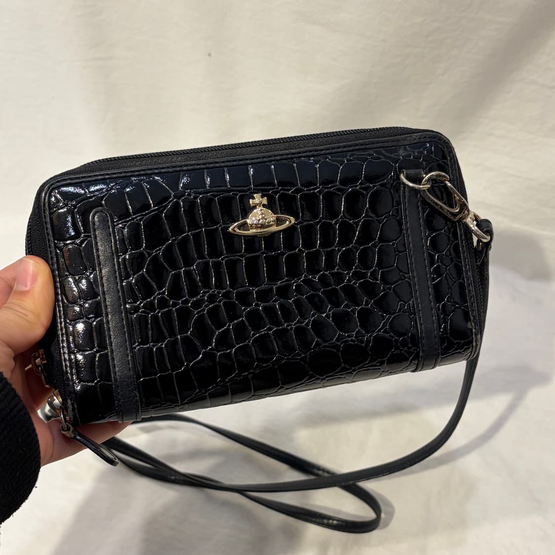 비비안웨스트우드 블랙 크로스백 지갑형 상품이미지2