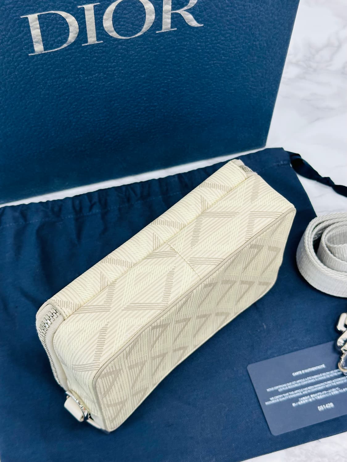 디올 다이아몬드 파우치 크로스백 상품이미지7