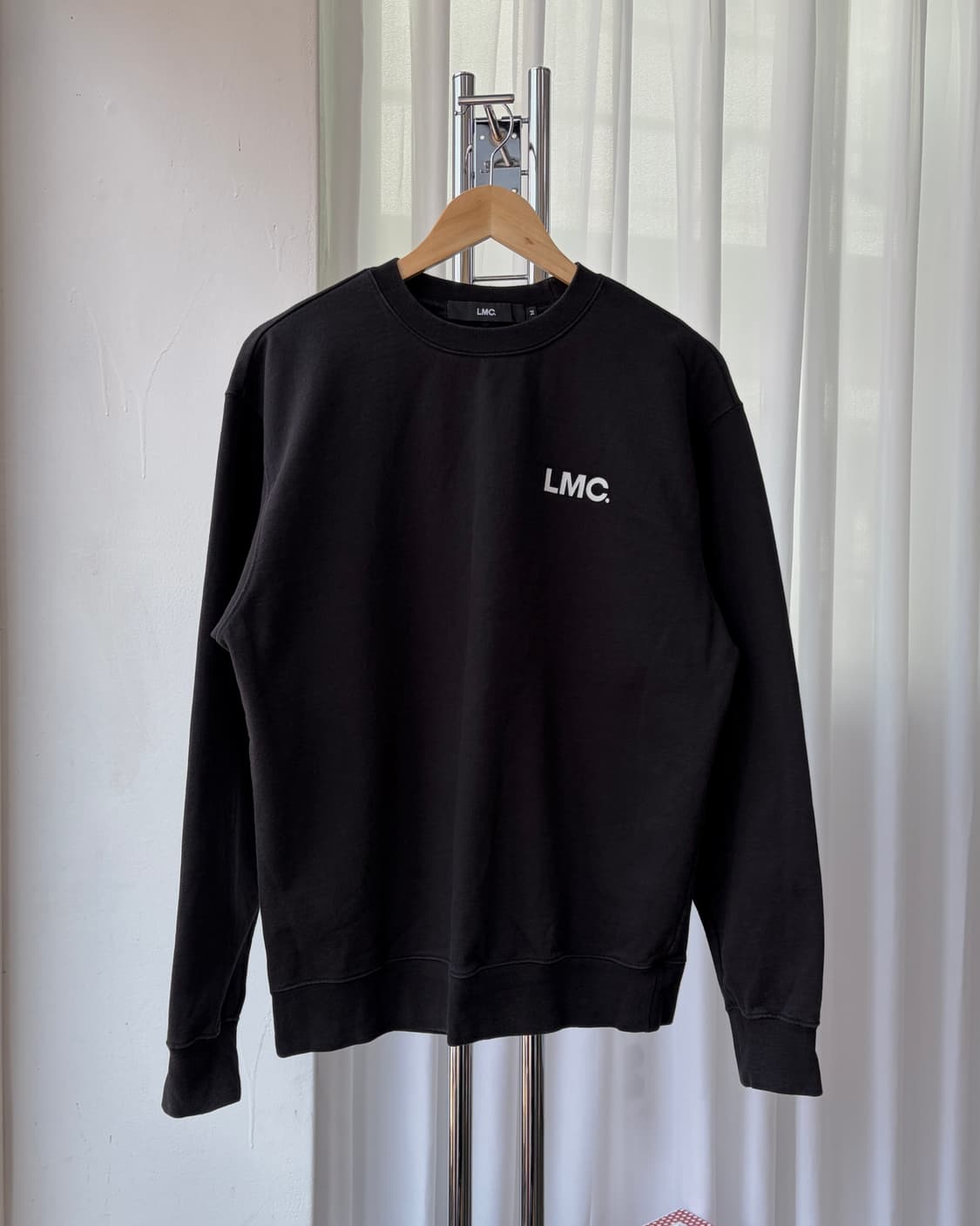 [M]LMC 엘엠씨 빅로고 블랙 맨투맨 상품이미지3