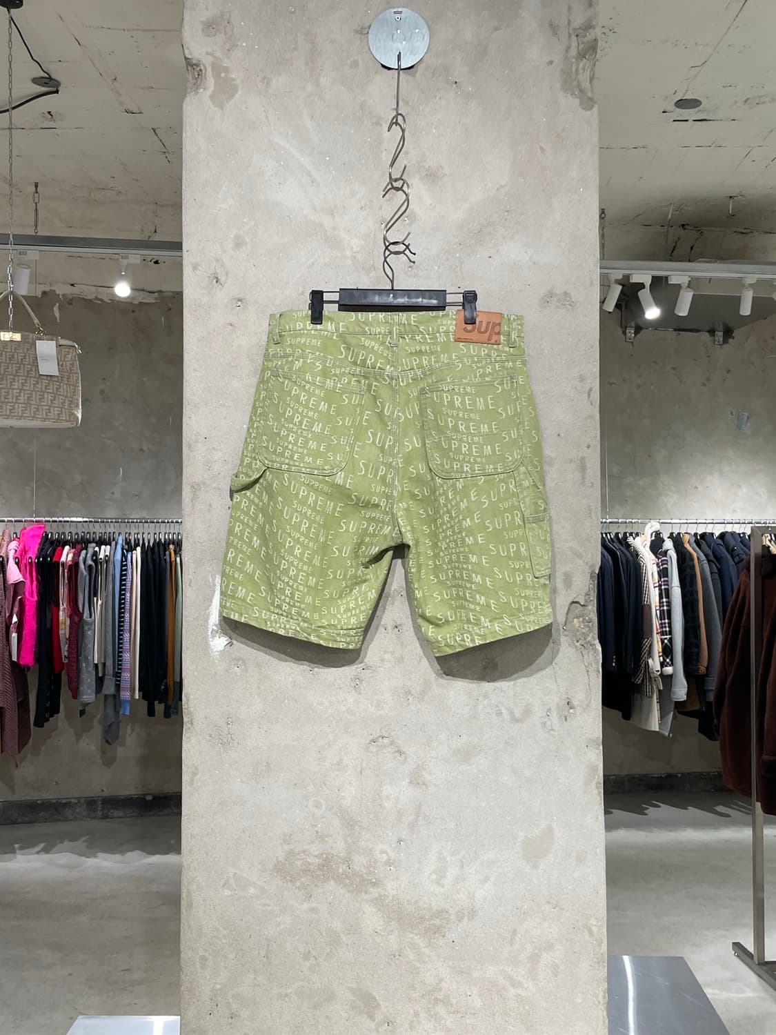 슈프림 21S/S 세이지 워프 자카드 로고 페인터 데님 쇼츠 상품이미지6