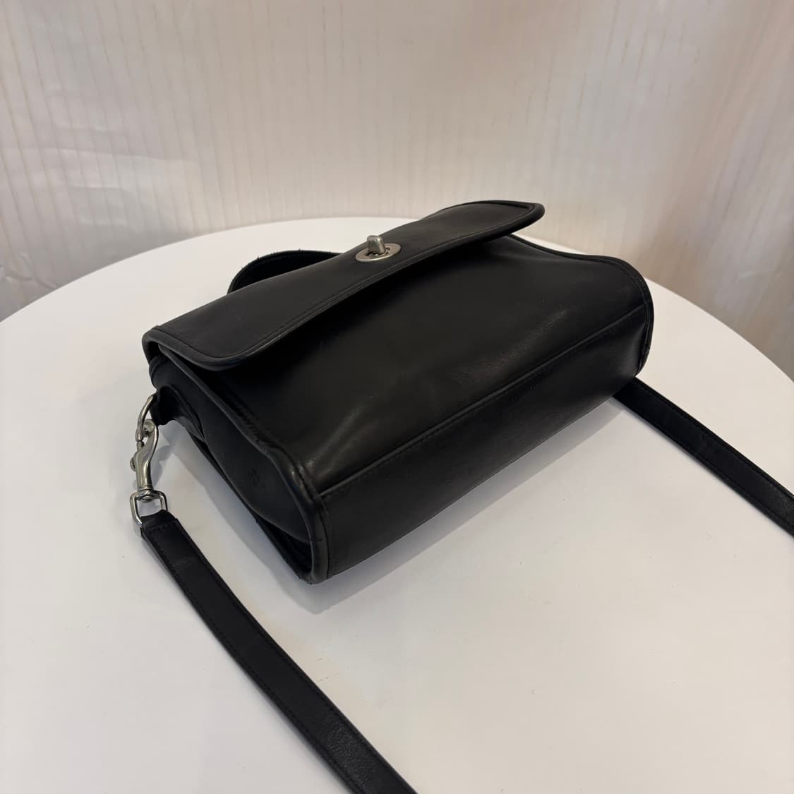 정품 코치 가죽 사첼 크로스백     상품이미지6