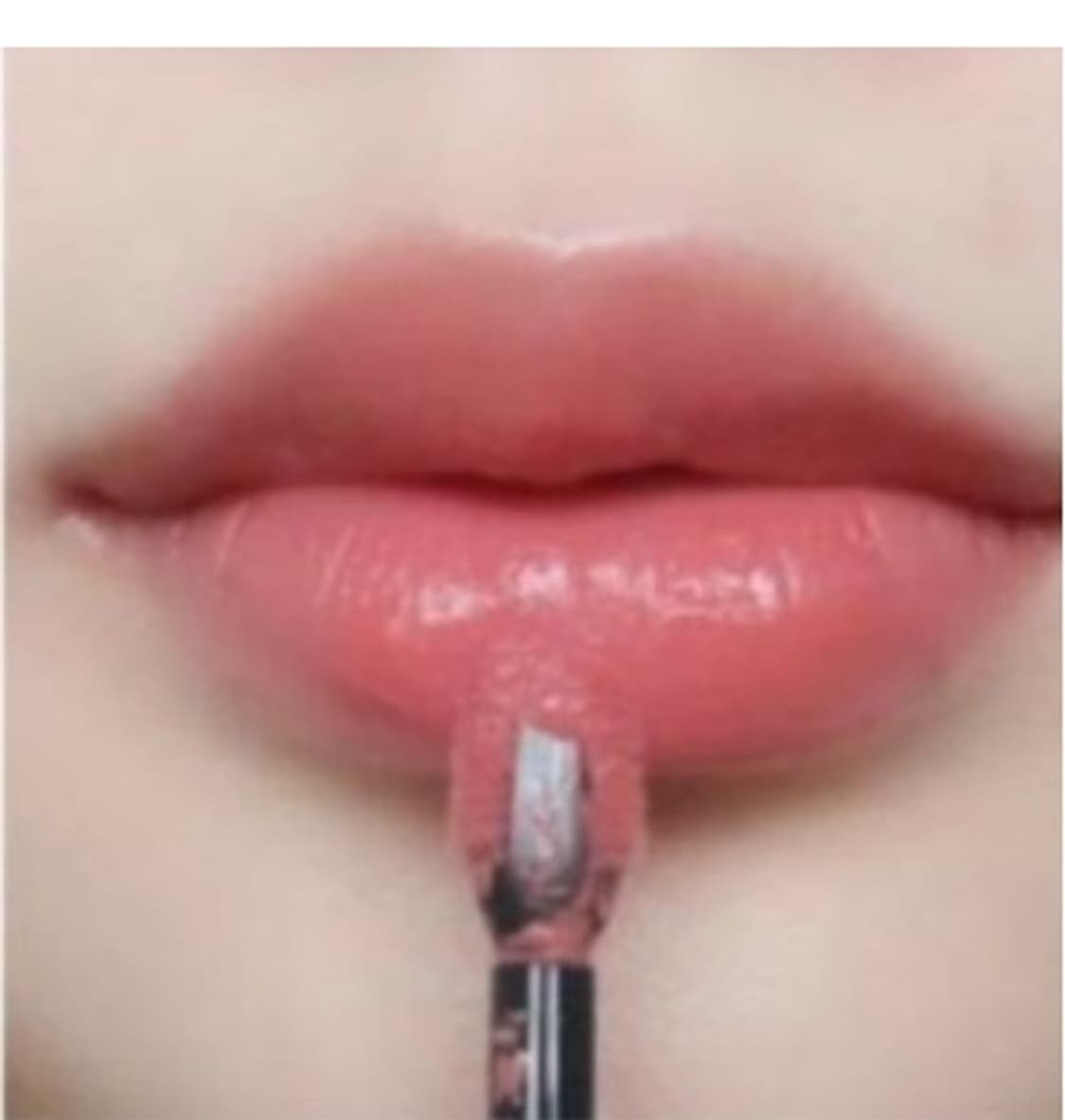 입생로랑 벨벳틴트 204 상품이미지5