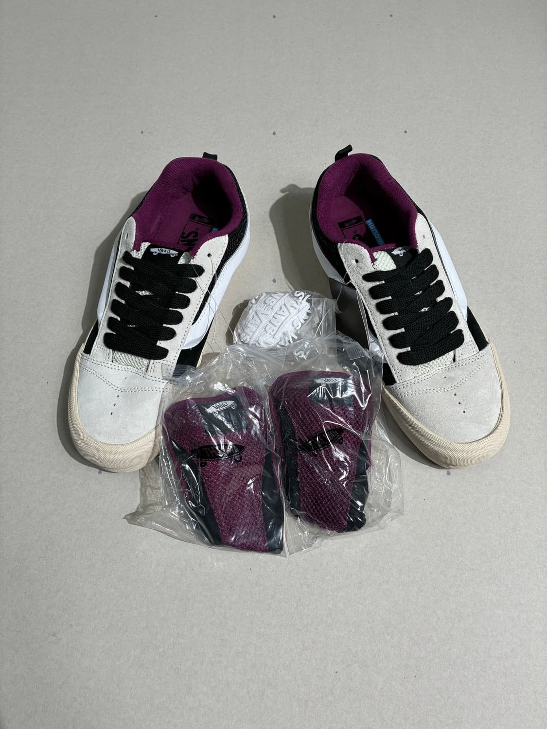 반스 볼트 뉴스쿨 VLT LX 데빌스 디테일 화이트 280사이즈 상품이미지1