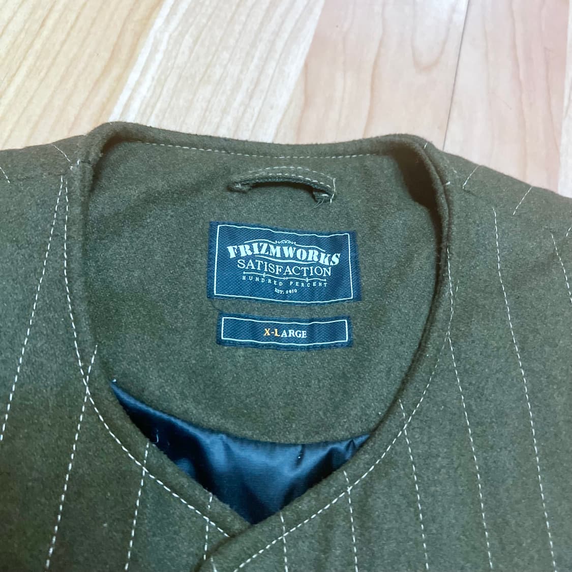 (XL) 프리즘웍스 퀄티드 트윌 베스트 카키 상품이미지3