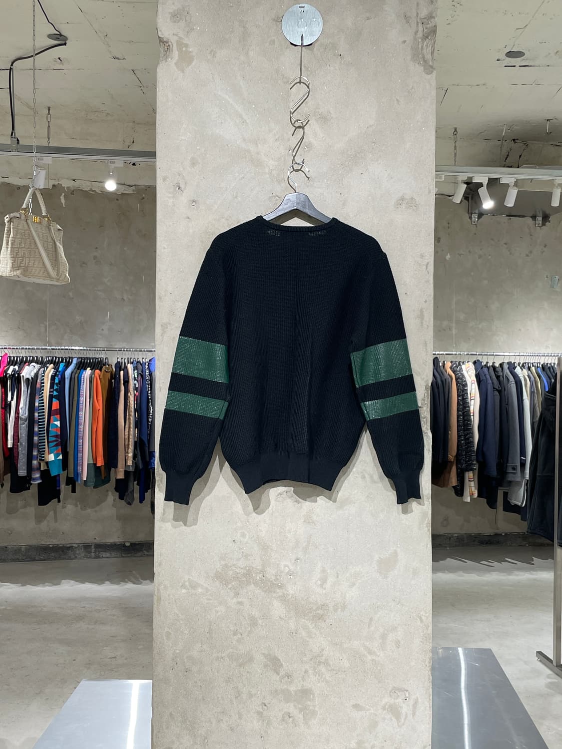 토가 비릴리스 블랙 아세테이트 그린 패널 와플 니트 상품이미지6