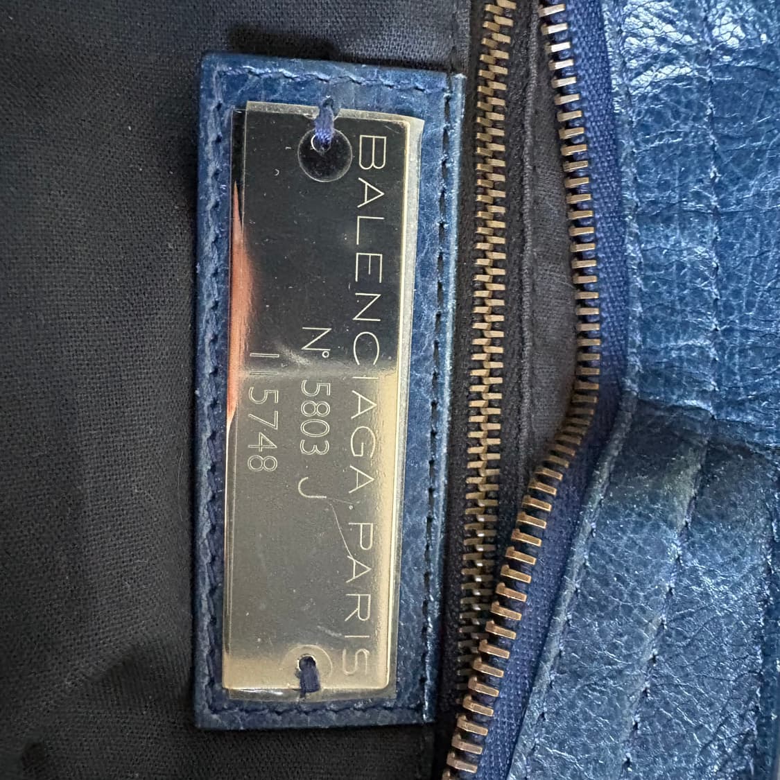 발렌시아가 모터백 네이비 상품이미지7