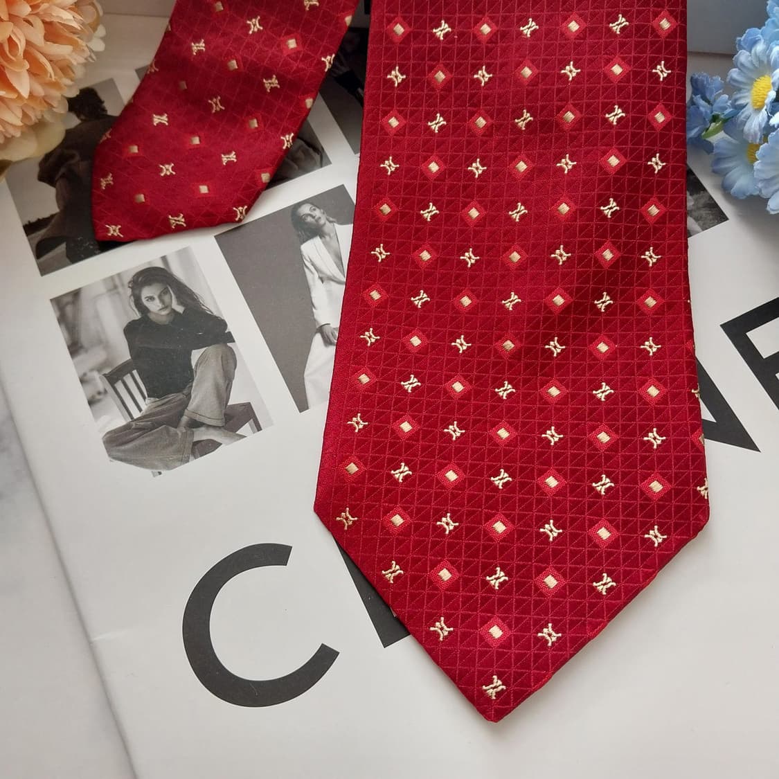 셀린느 실크 와인 트리오페 자카드 넥타이 9.2cm A+등급 K1560
 상품이미지4