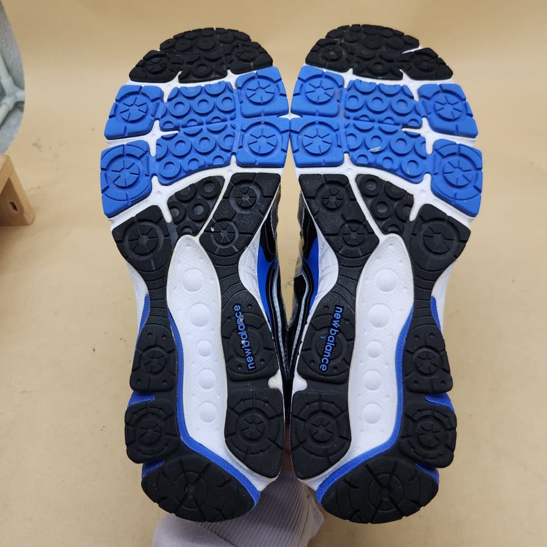 뉴발란스 860 V3 남성 운동화 290 상품이미지3