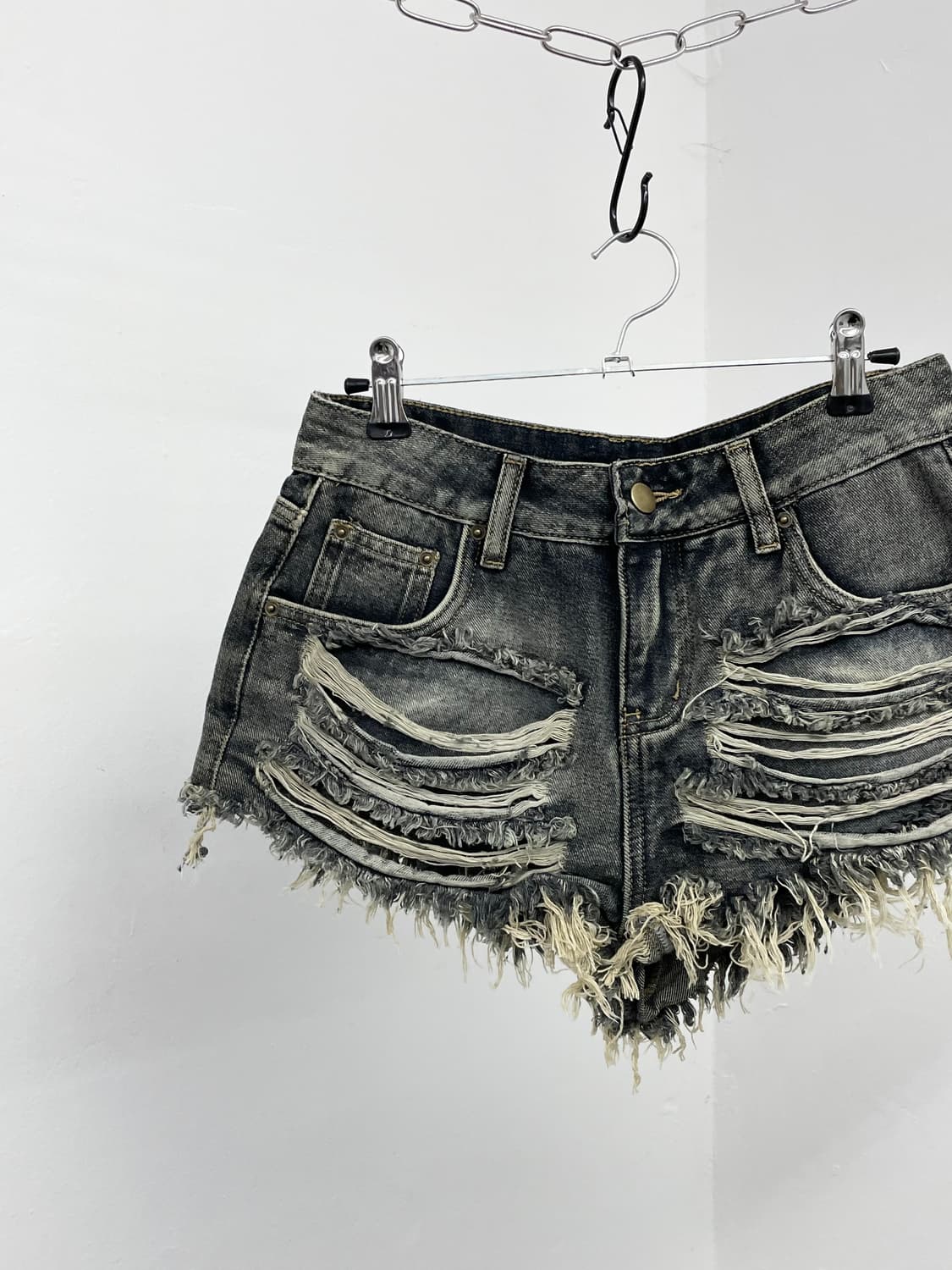 데미지 워싱 숏츠 상품이미지3