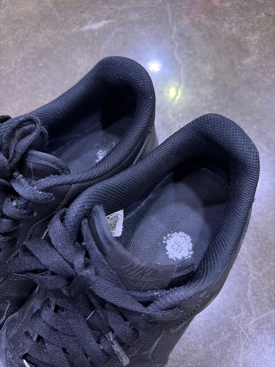 나이키 에어포스 1 07 트리플블랙 로우 280 상품이미지5