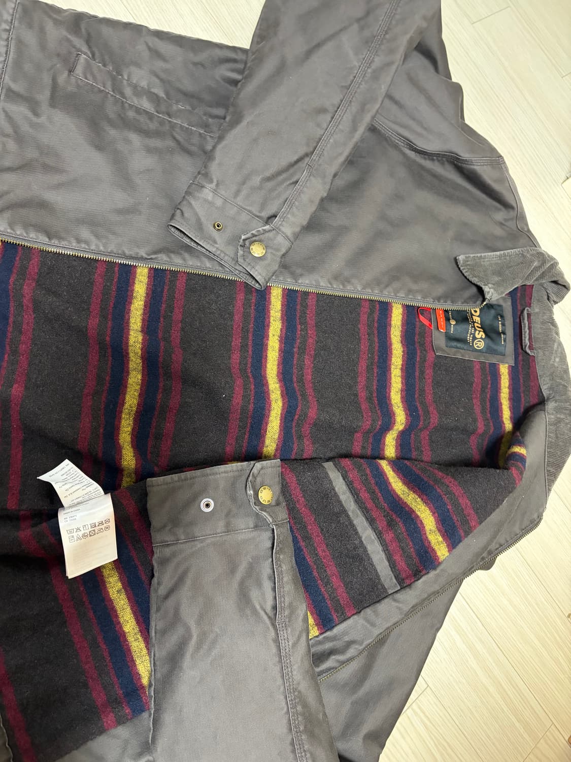 데우스엑스마키나 자켓 상품이미지4