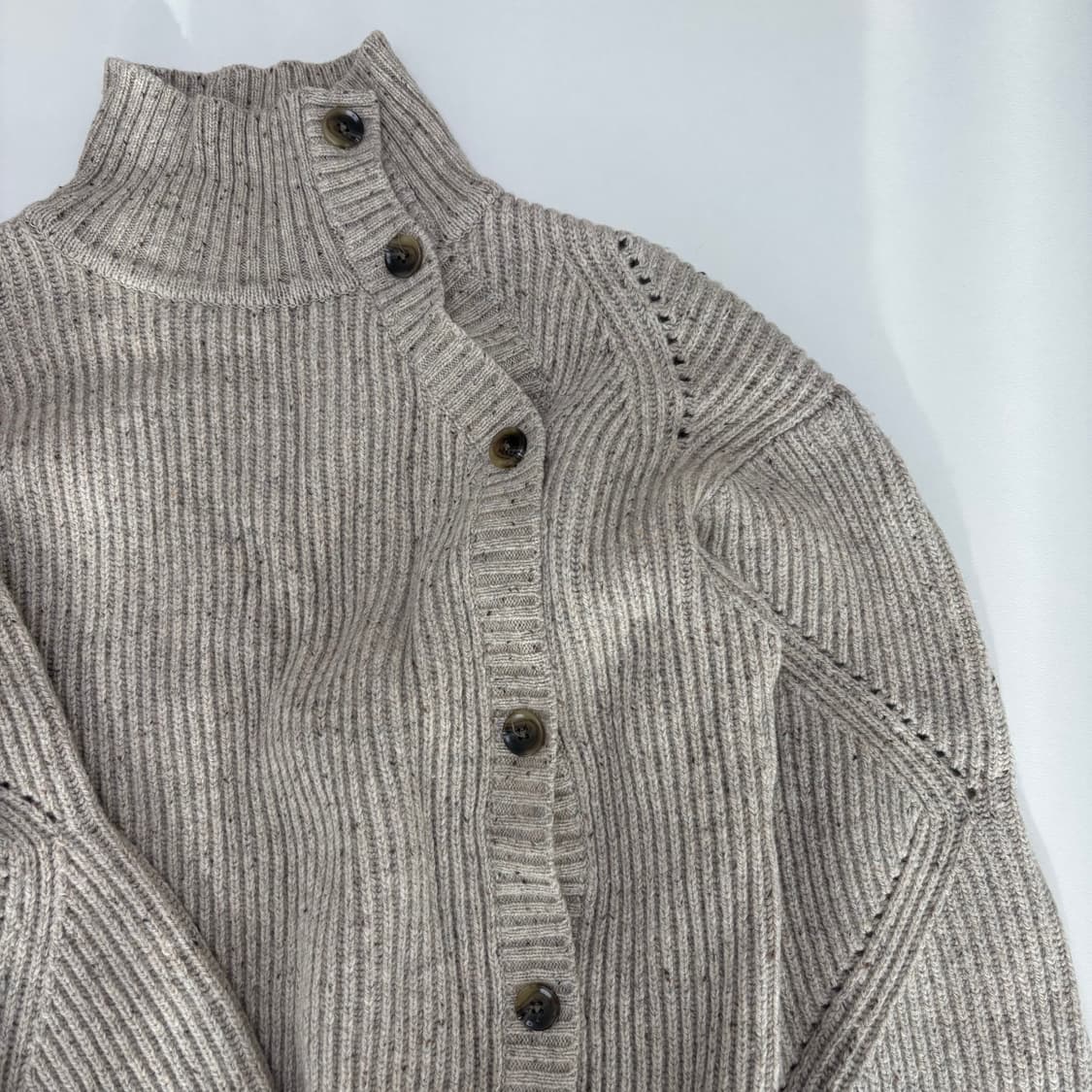 다이애그널 터틀넥 가디건 (상태 좋음) 상품이미지3