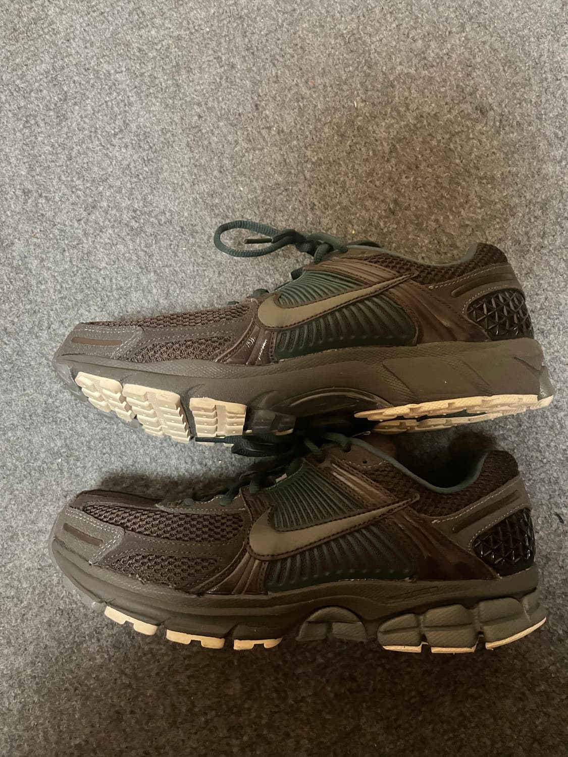 나이키 줌보메로 5  코르티스 성현 착용 상품이미지6