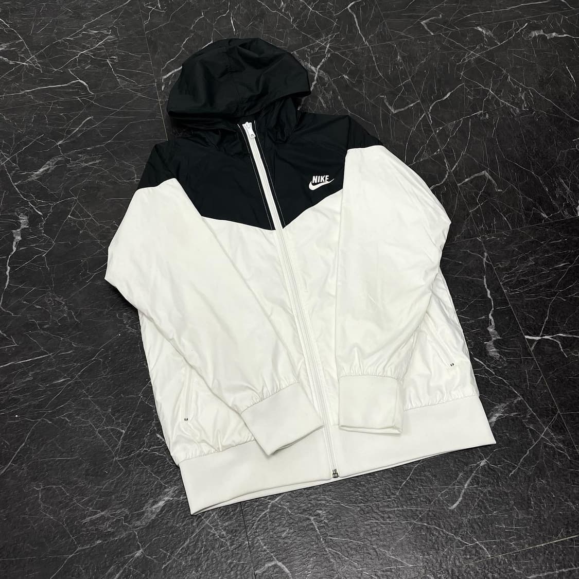 XL 나이키 화이트 윈드러너 바람막이 상품이미지4
