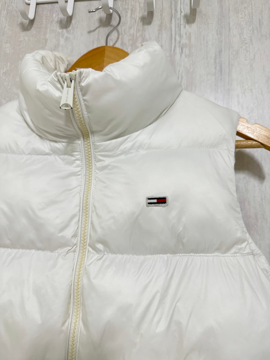 여성 S / 타미힐피거 타미진스 패딩 조끼 상품이미지3