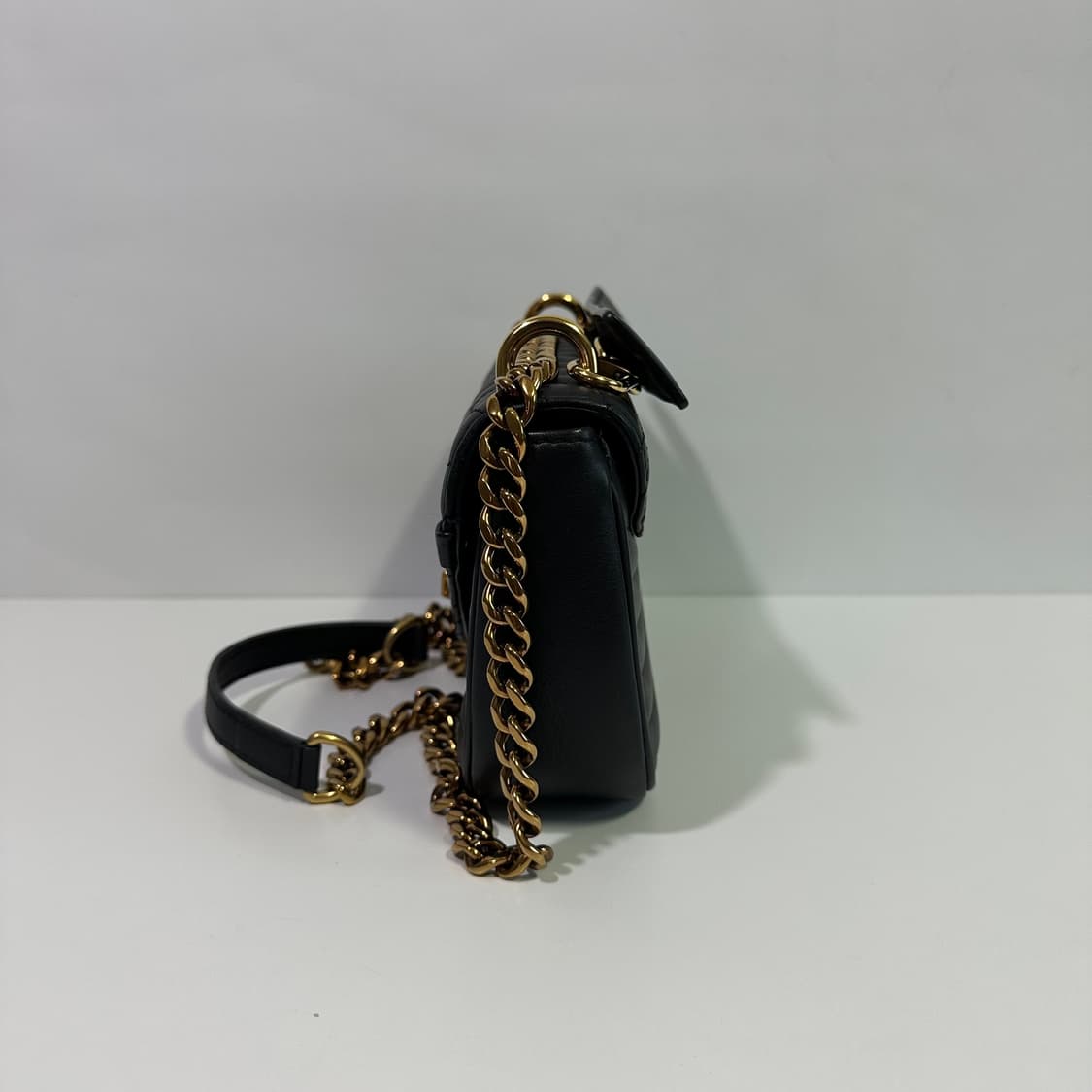 [풀구성] 루이비통 뉴웨이브 멀티포쉐트 체인 크로스백 상품이미지4