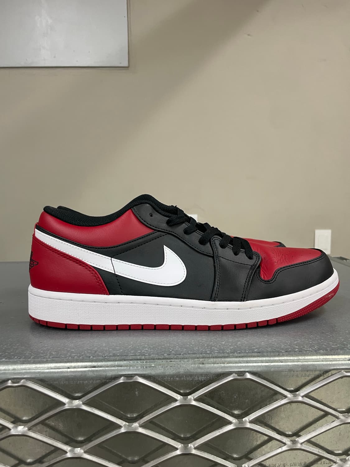 나이키 조던 1 로우 300 상품이미지4