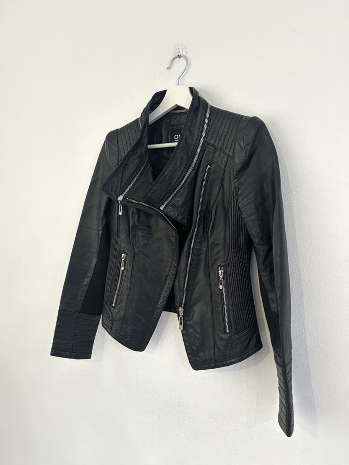 VTG 비대칭 블랙 레더 하이넥 자켓 상품이미지4