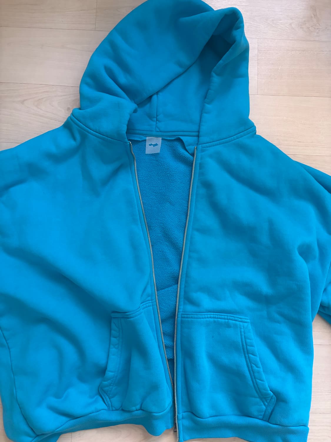 Skylrk 후드집업 수퍼블루 xxl 판매합니다 상품이미지1