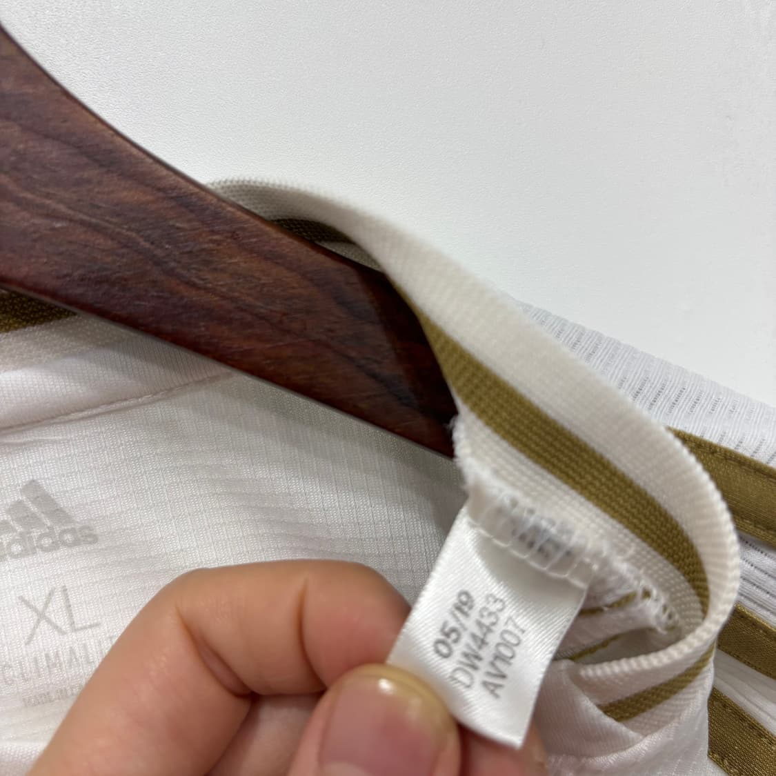  adidas 레알 마드리드 19-20 홈 유니폼  상품이미지4