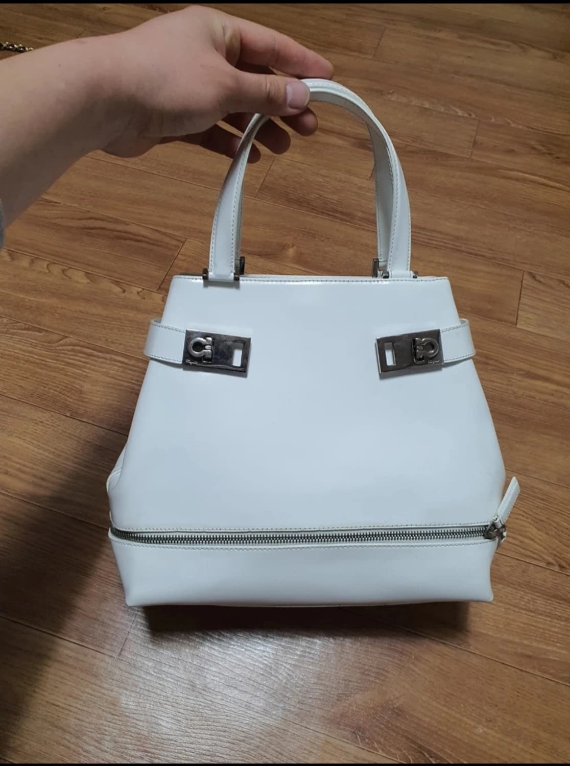 페라가모 간치니 토트백  켈리백 상품이미지2