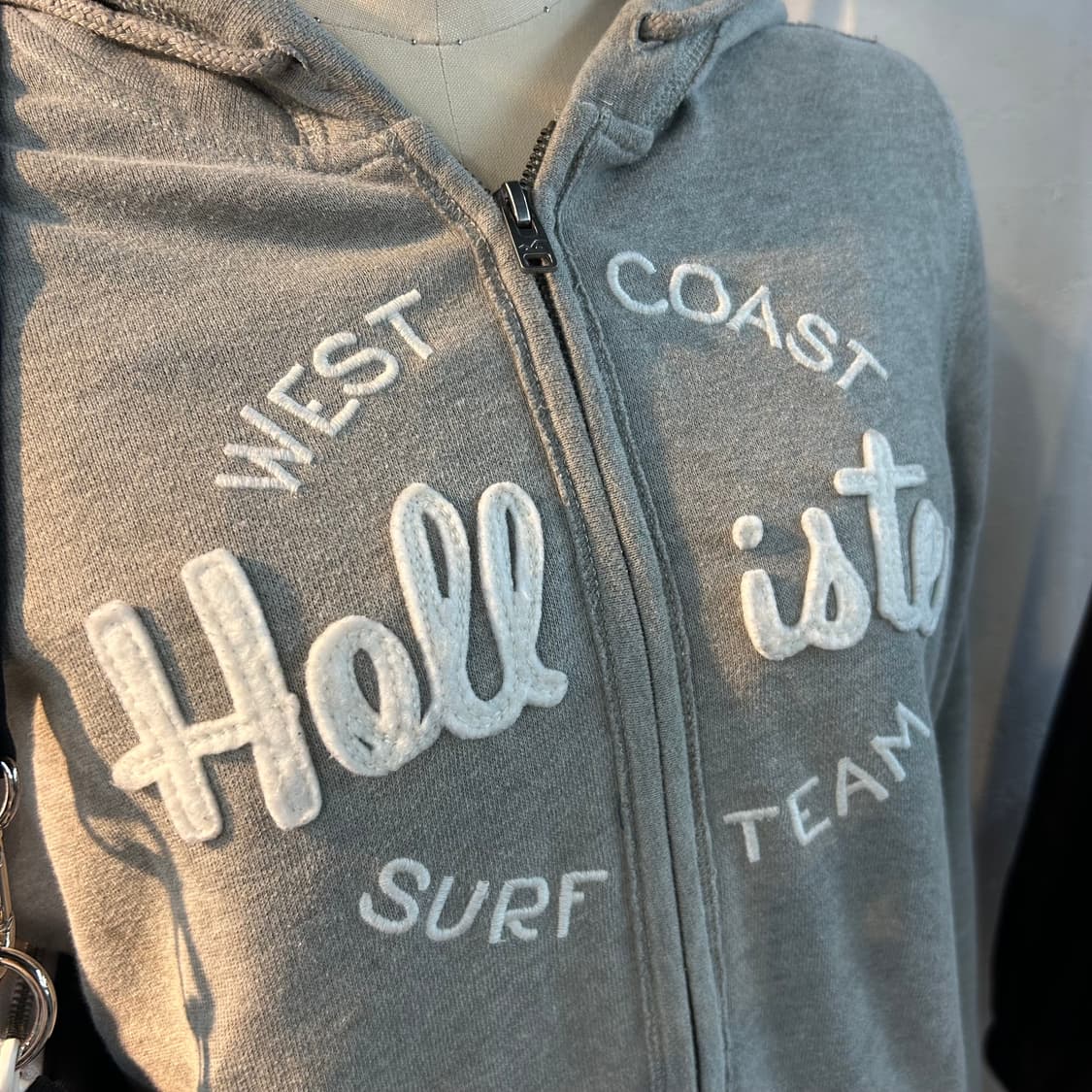 Hollister Grey Zip-Up Hoodie 상품이미지3