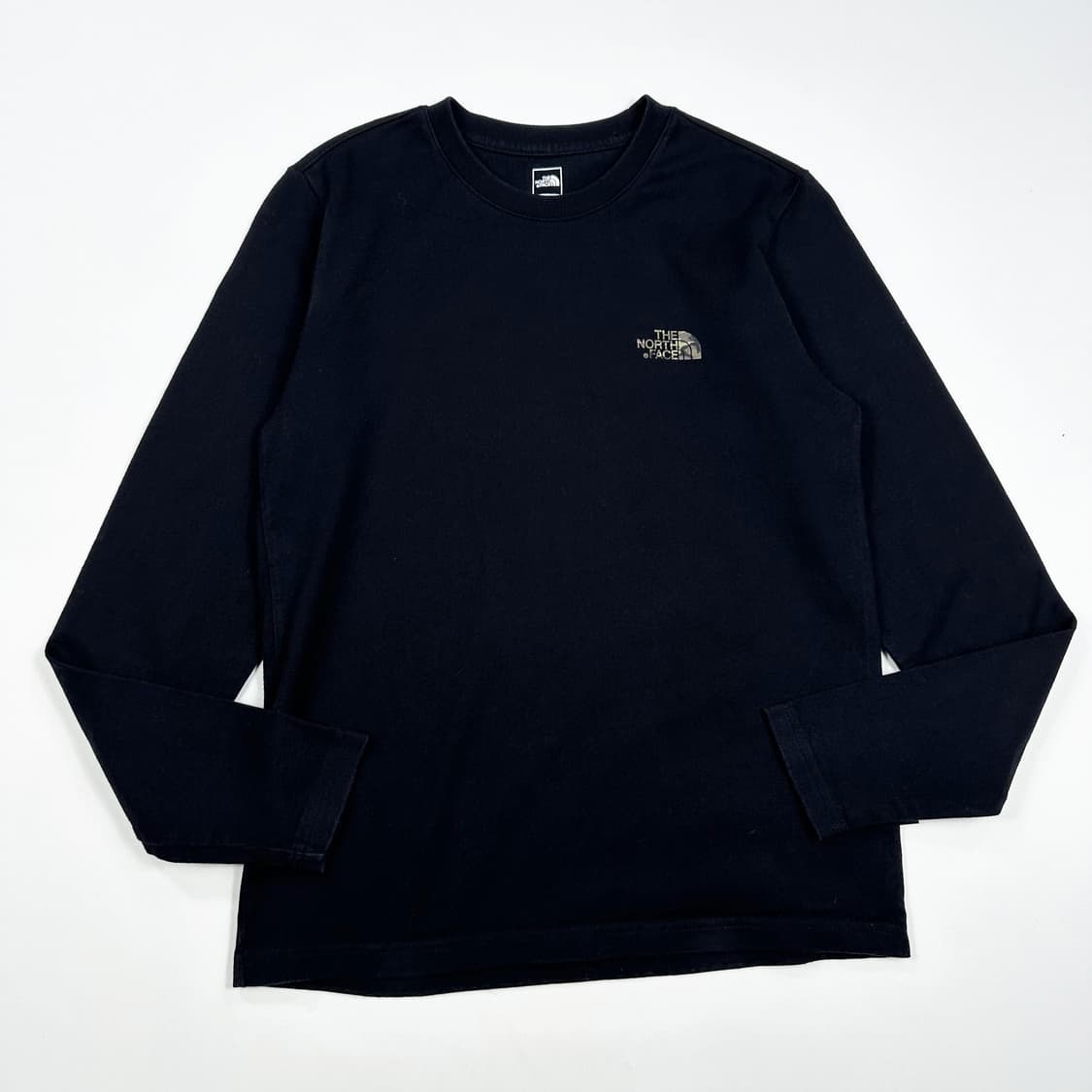 노스페이스 백로고 블랙 긴팔티셔츠 (XS 여성추천) 상품이미지2