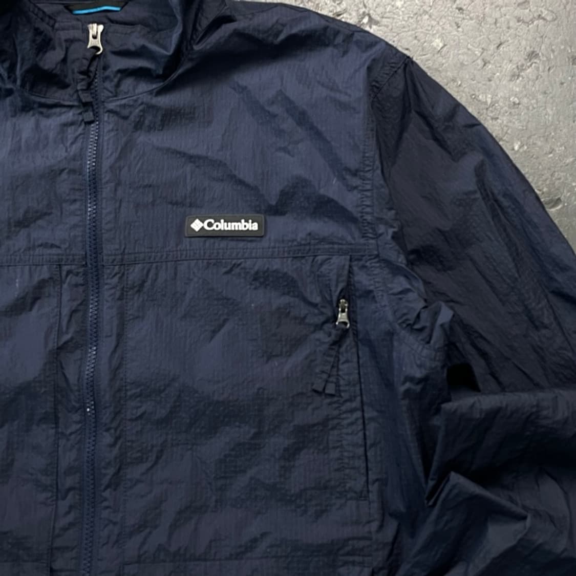 105 콜럼비아 경량 바람막이 상품이미지2