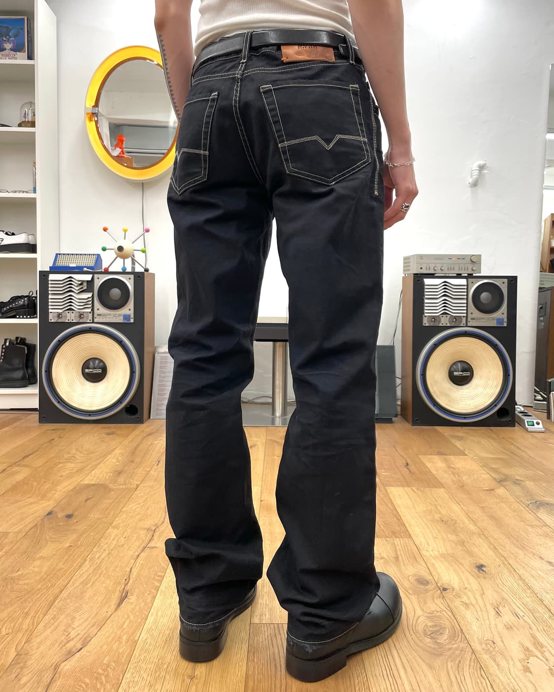 [32] 휴고보스 블랙 데님 팬츠 상품이미지4