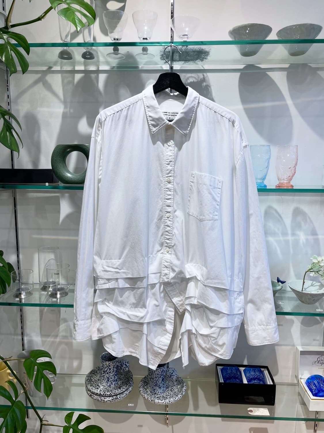 23AW 꼼데가르송 asymmetric ruffled shirt 상품이미지1