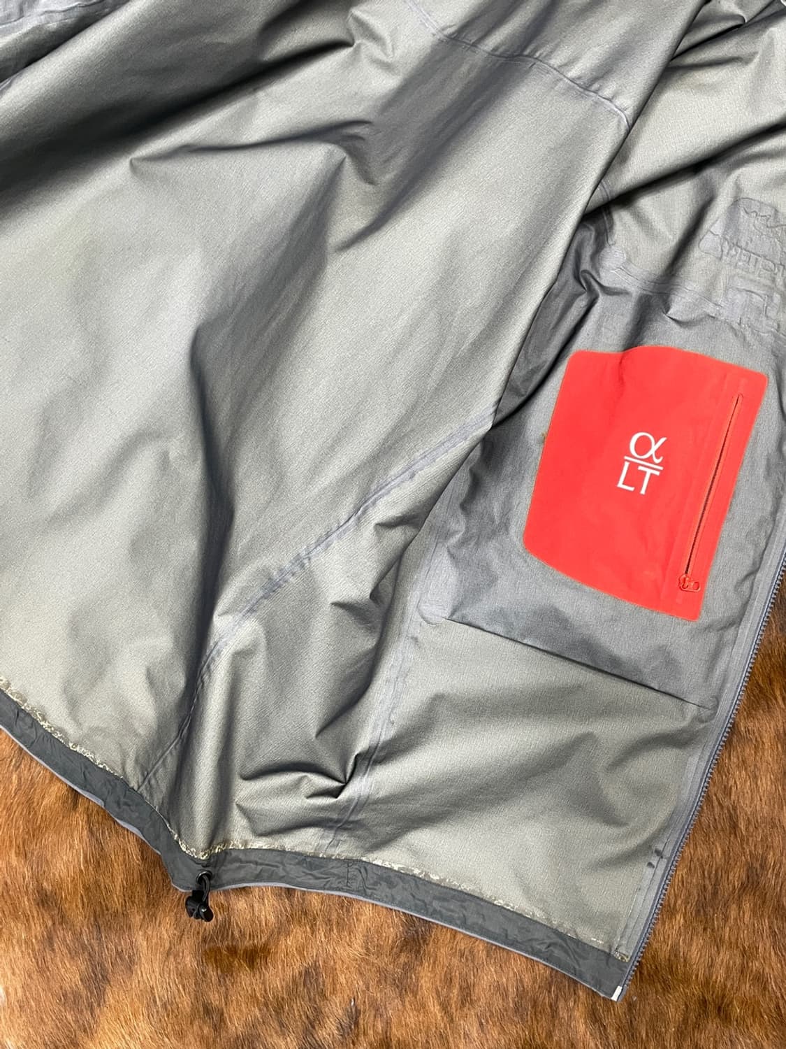 아크테릭스 알파 LT 고어텍스 바람막이 상품이미지10