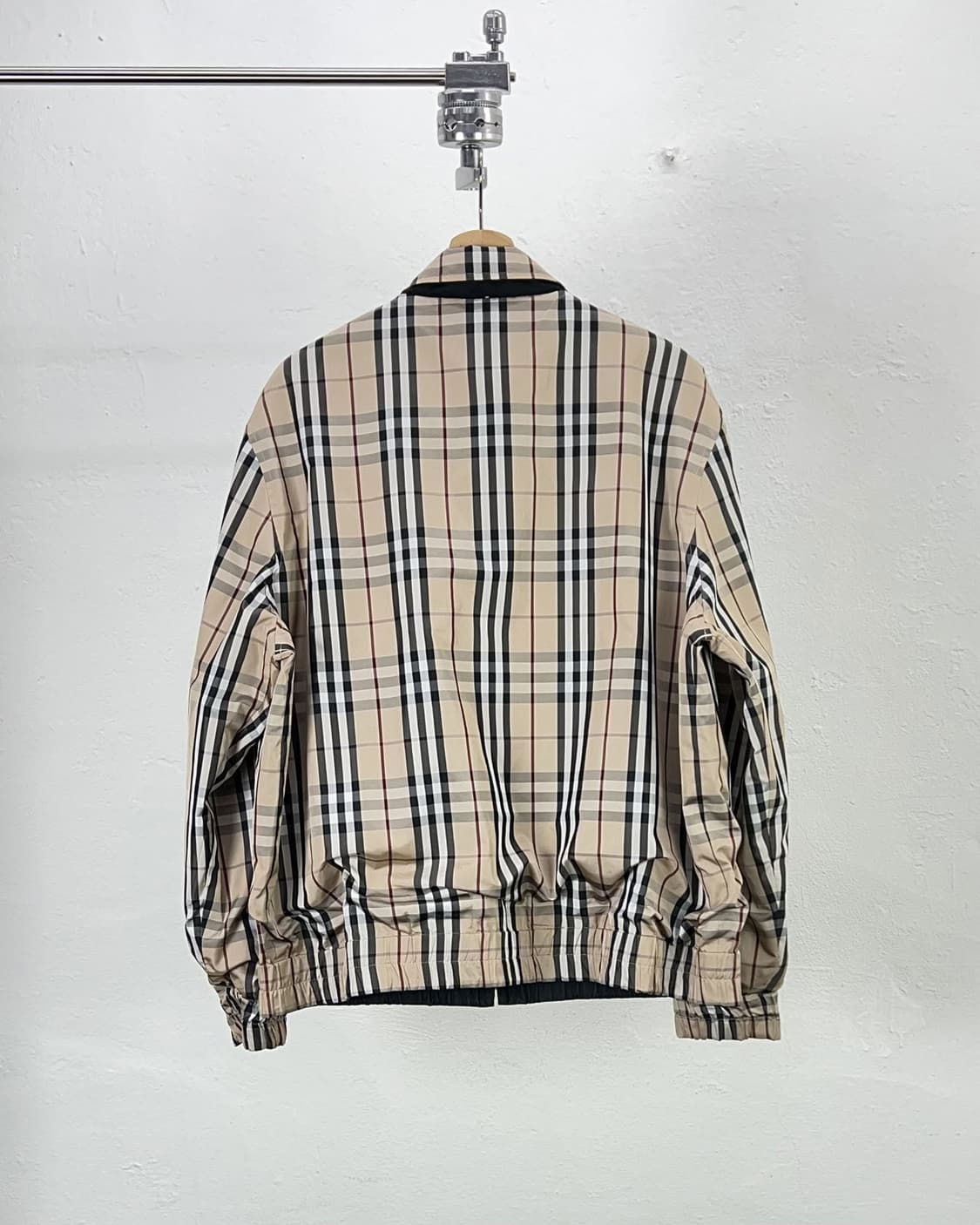 버버리 리버서블 노바 체크 카라 해링턴 자켓 상품이미지7