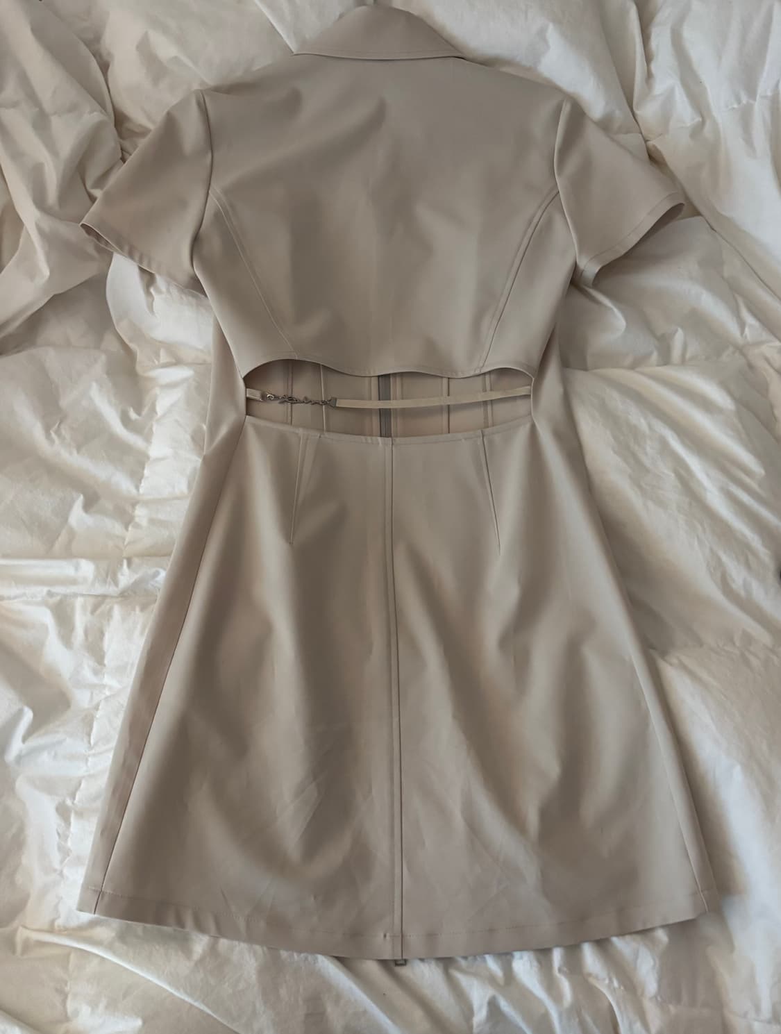 베이지 원피스 상품이미지1