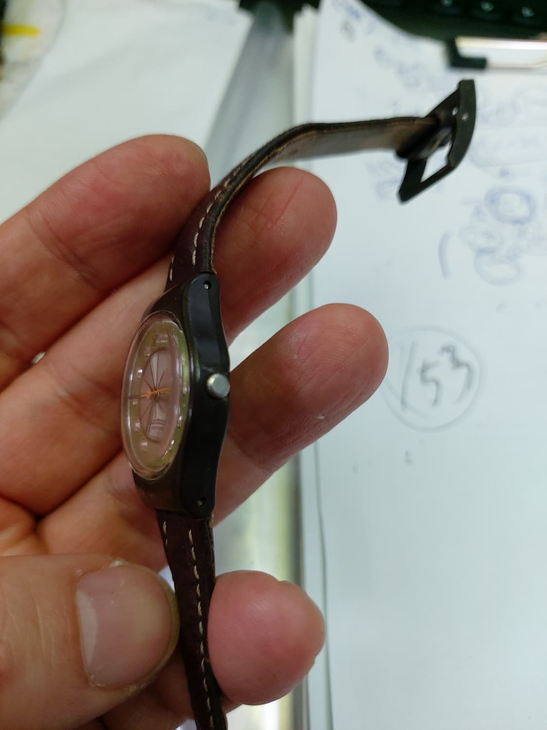 스와치 브랜드의 여성용 시계 상품이미지2