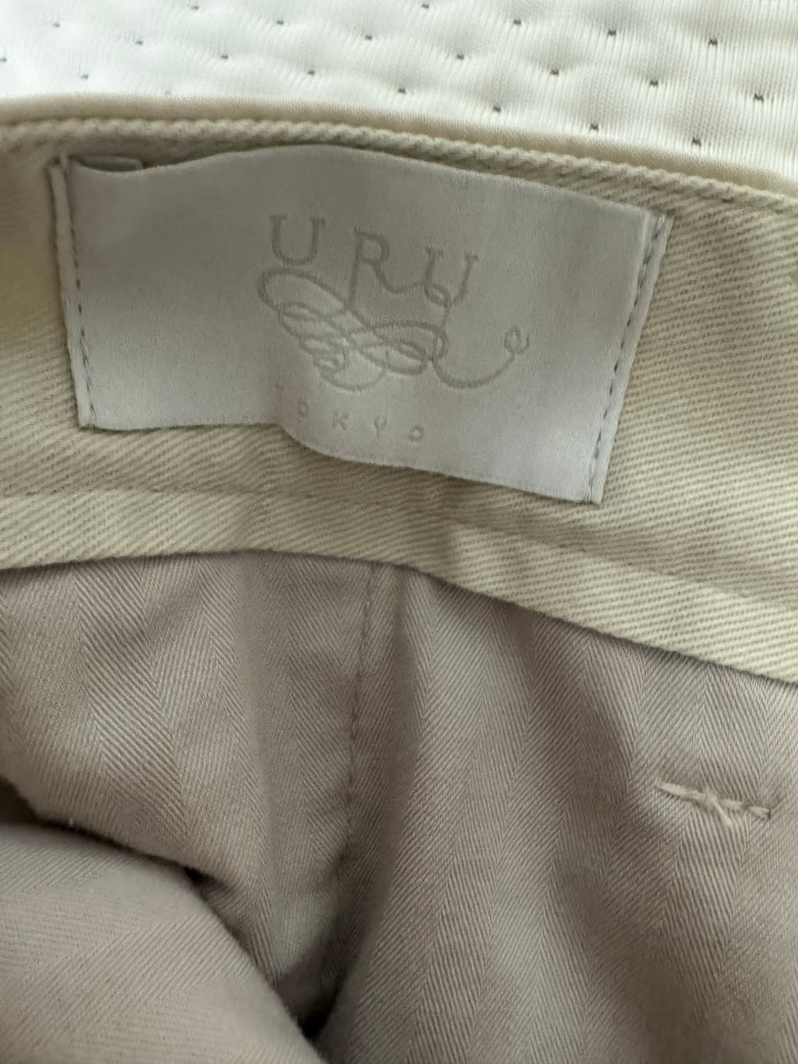2) Uru 1Tuck Pants Type A 아이보리 상품이미지4