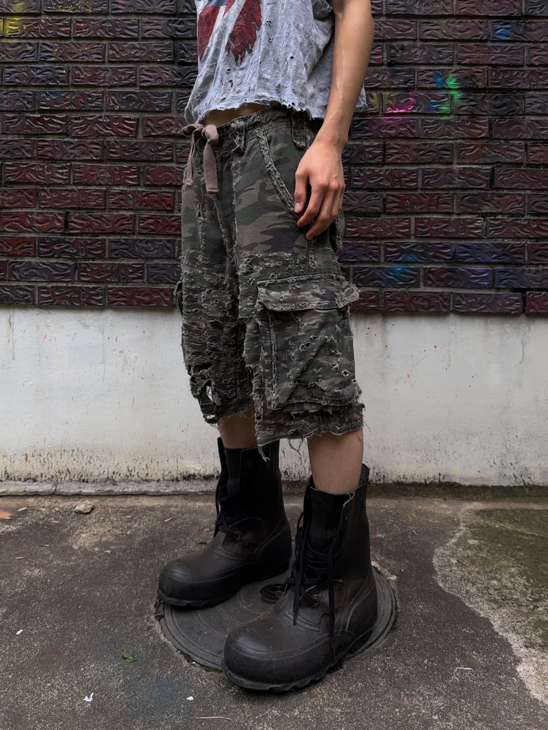 "인져드" 올오버 디스트레스 카고 쇼츠 상품이미지3