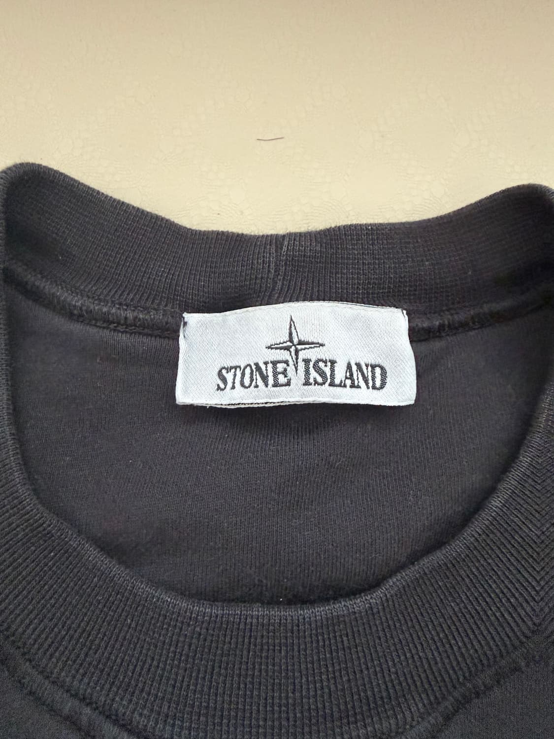 신형/새상품급 스톤아일랜드 맨투맨 블랙 L 상품이미지3