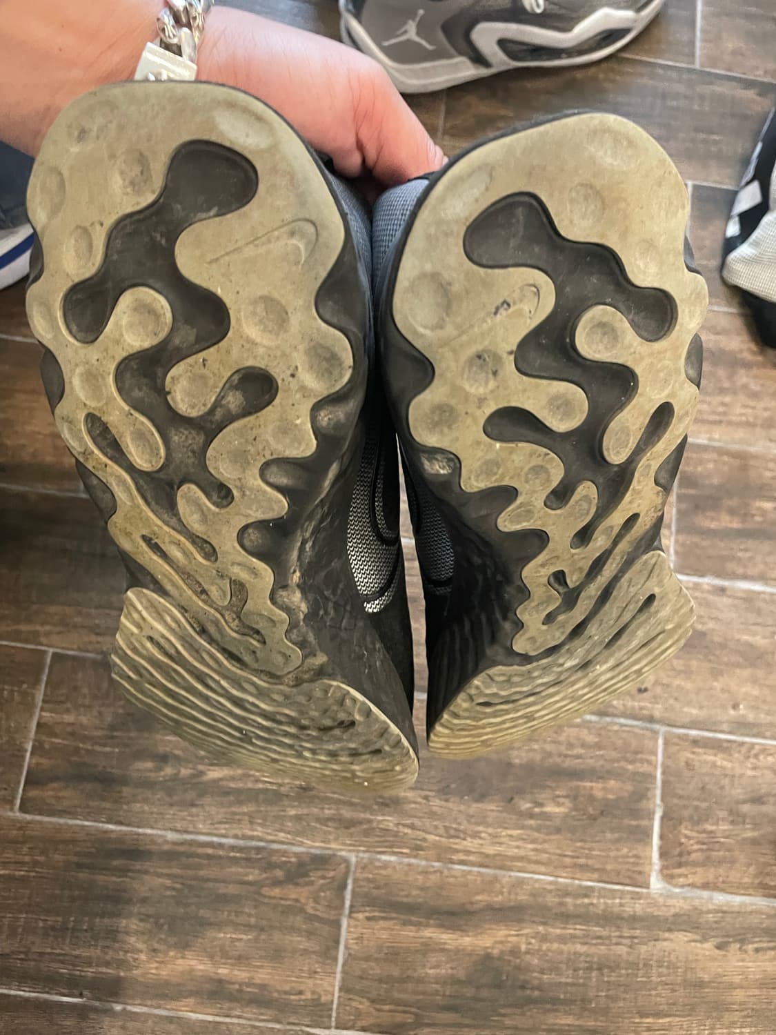 나이키 리액트 인피니티 런닝화 블랙 280mm 상품이미지5