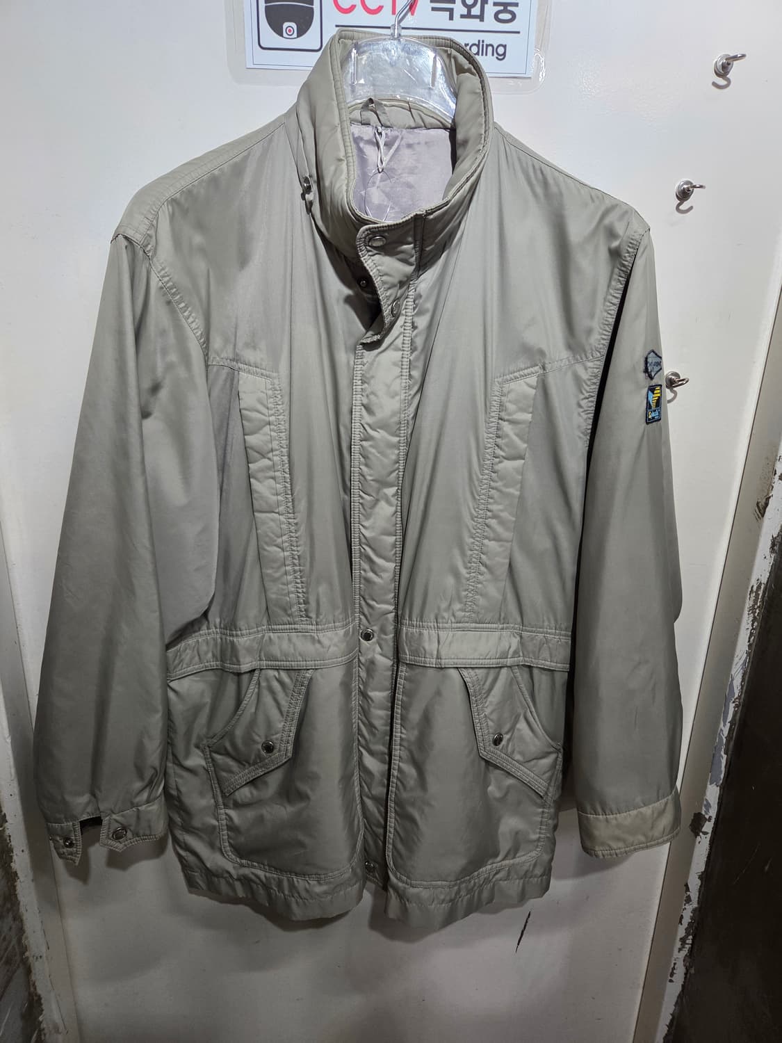 남성 카키점퍼 상품이미지1