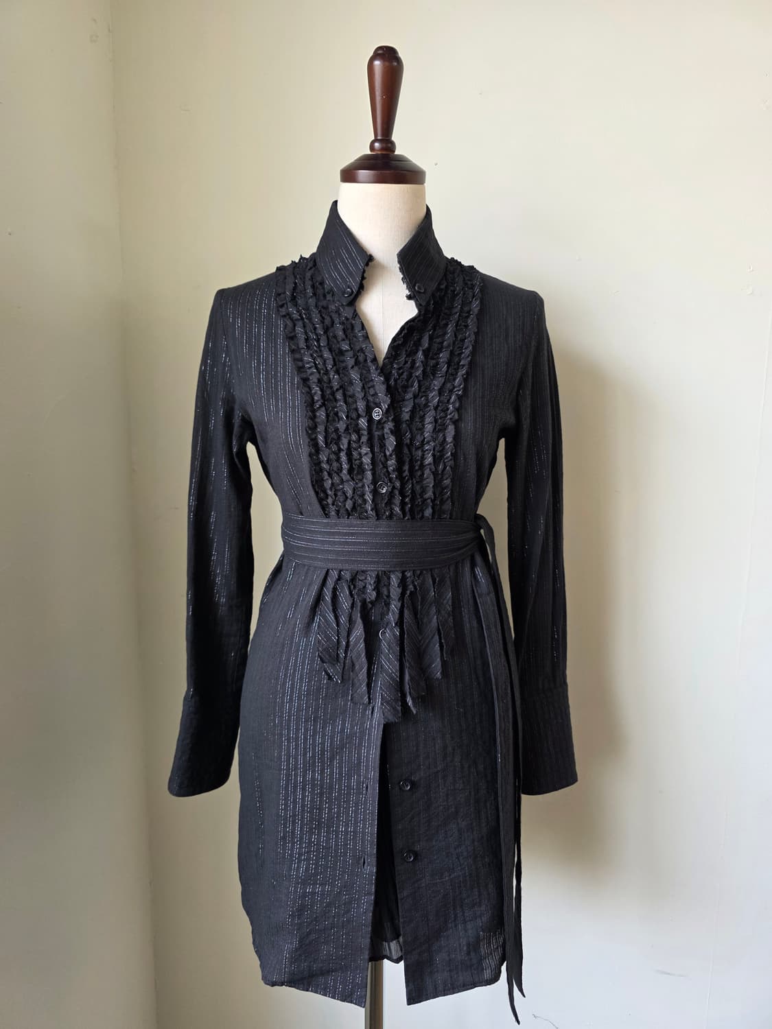 블랙 프릴 은사 스트라이프 타이 블라우스 상품이미지4