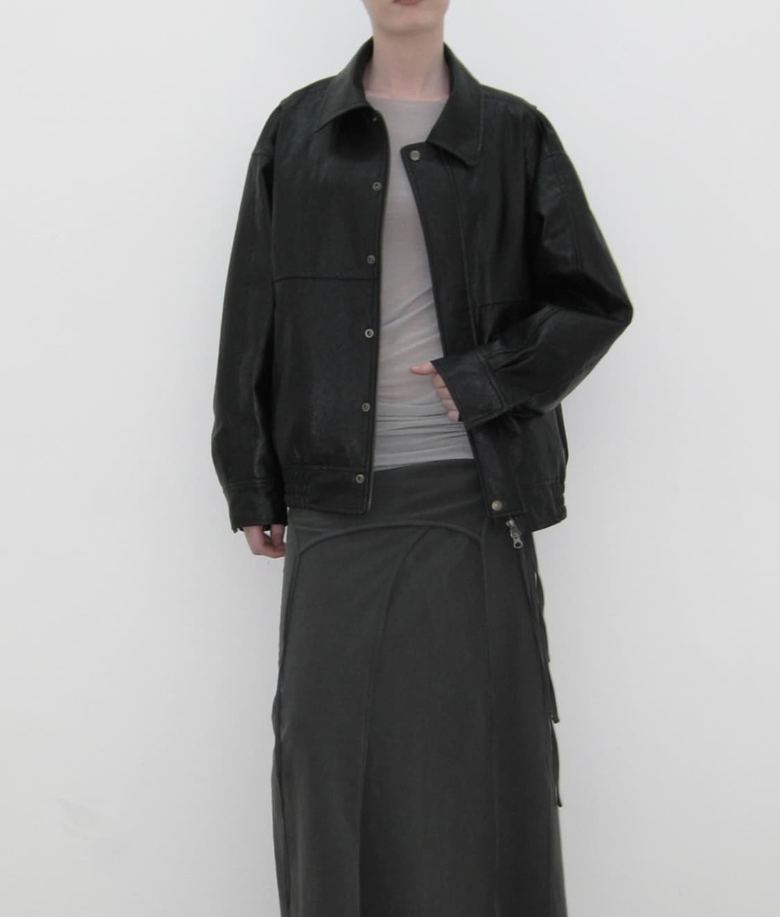 카셀 오버사이즈레더패디드 점퍼 블랙 상품이미지2