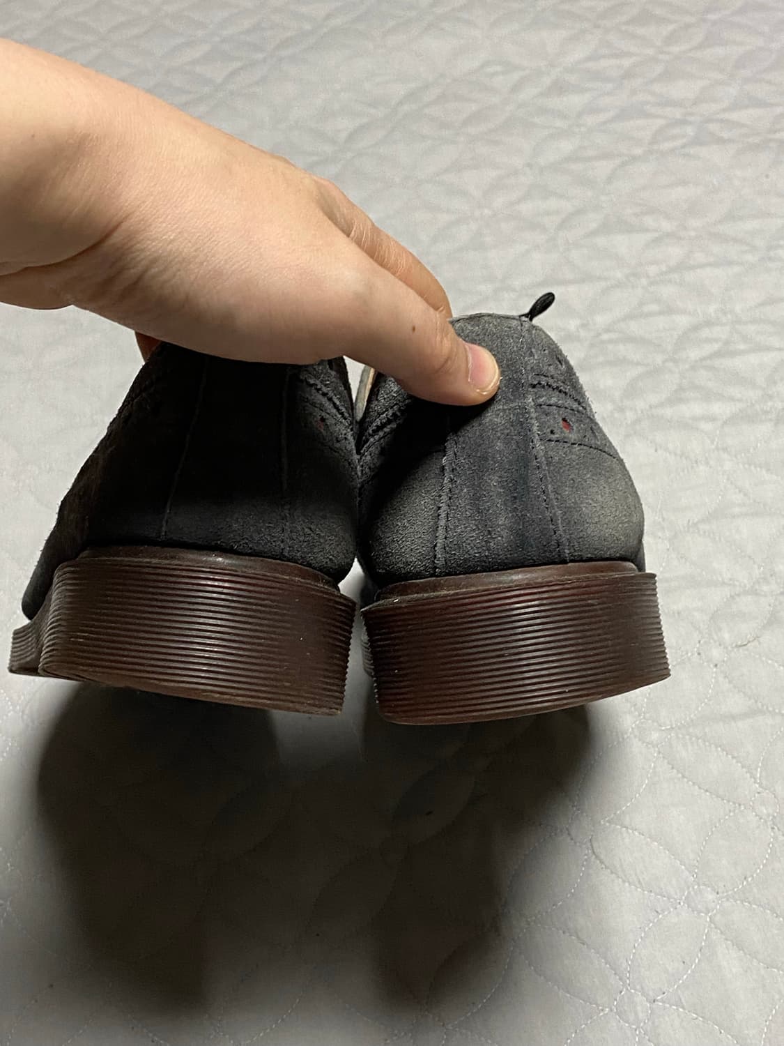 닥터마틴 스웨이드 그레이 윙팁 상품이미지3