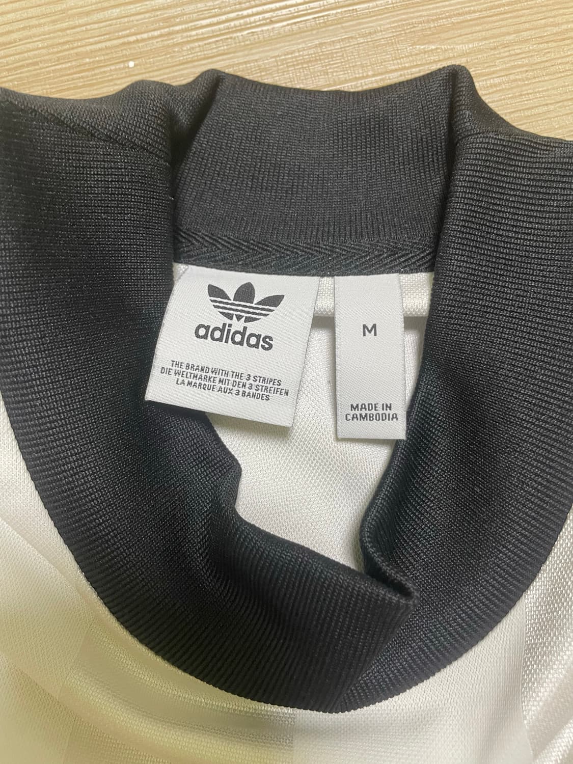 아디다스 오리지널 파이어버드 새틴 롱슬리브 흰검 상품이미지3