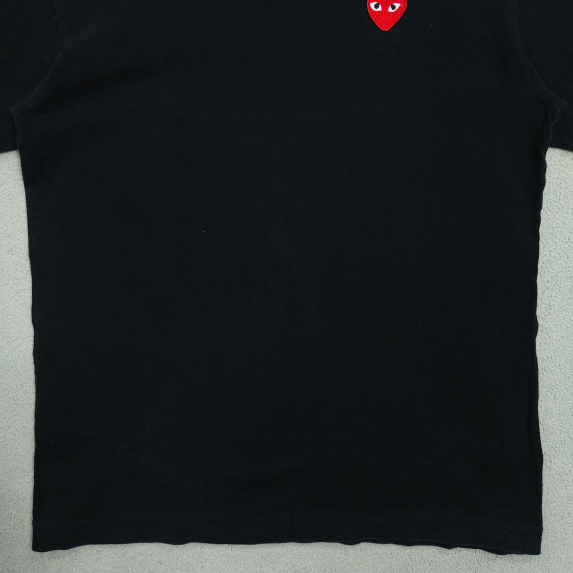 꼼데가르송 하트 와펜 반팔티 XL 블랙 상품이미지3