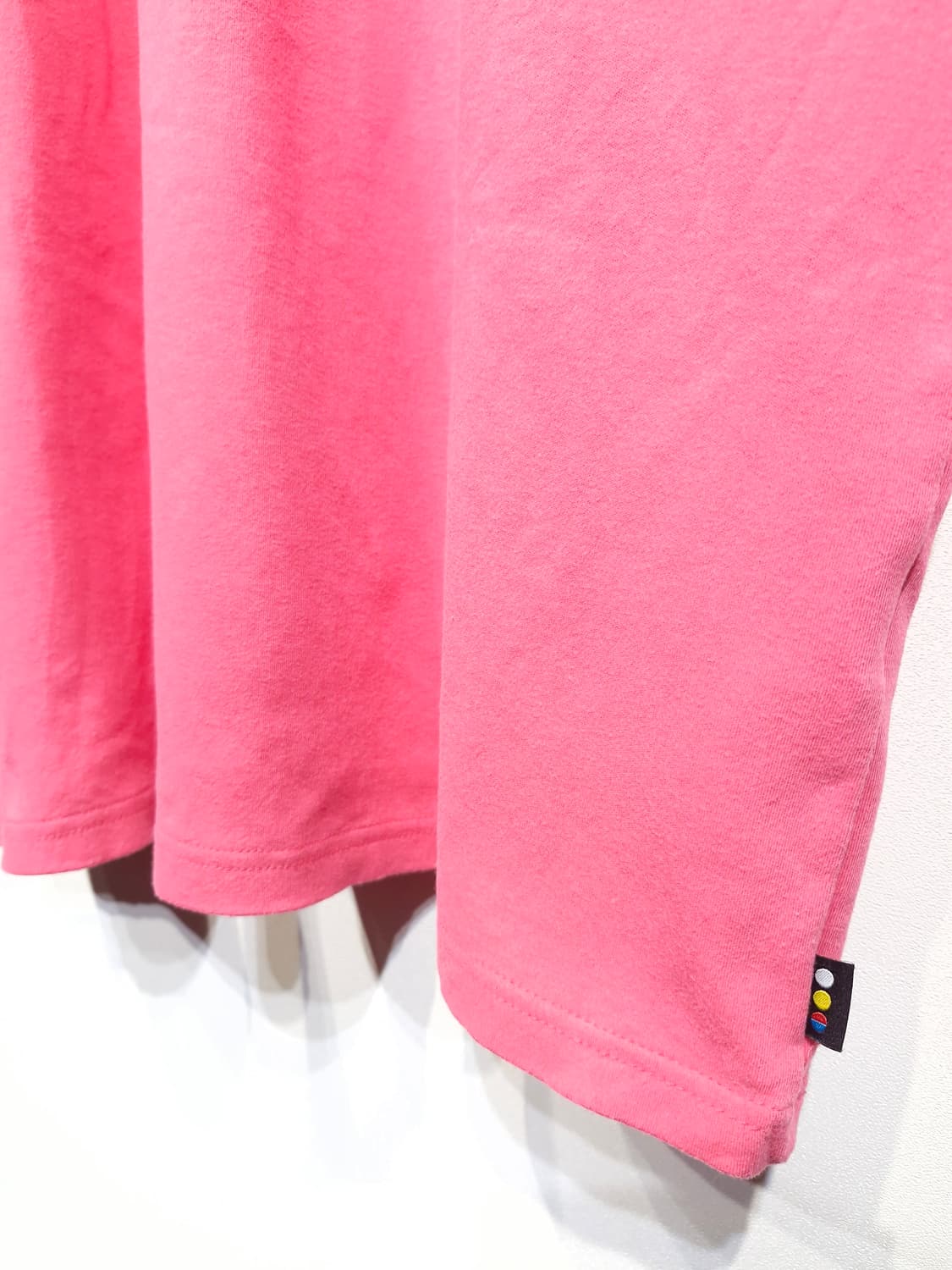 아이앱스튜디오x게스 반팔티셔츠(XL) 상품이미지6