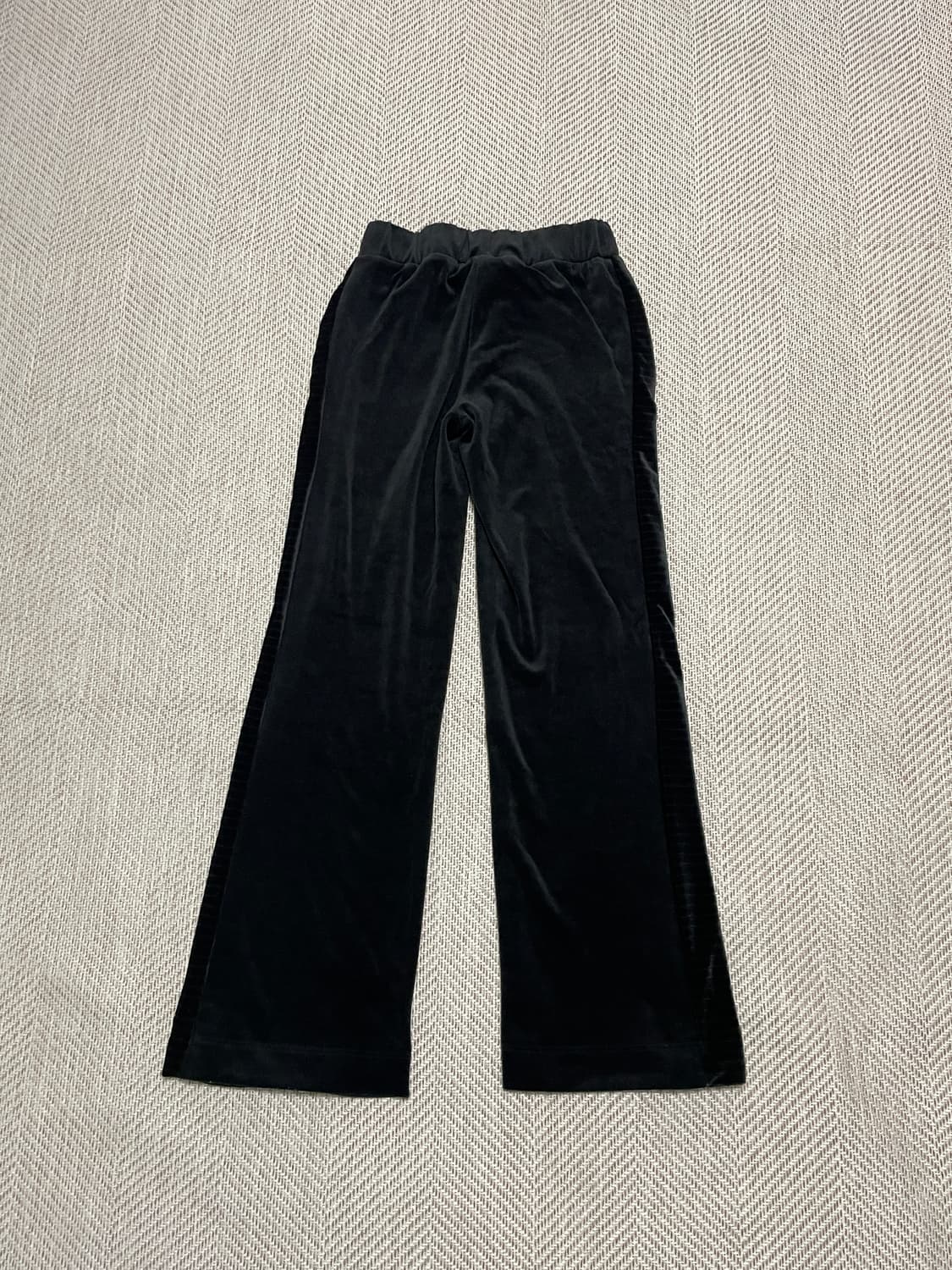 퓨마 벨루어 벨벳 플레어 핏 트랙팬츠  J03233 상품이미지7